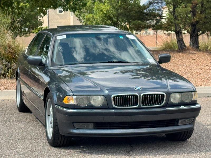 BMW 7 Series 740iL 4dr Sdn 2001