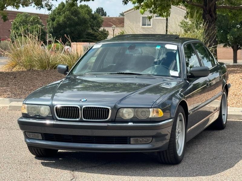 BMW 7 Series 740iL 4dr Sdn 2001