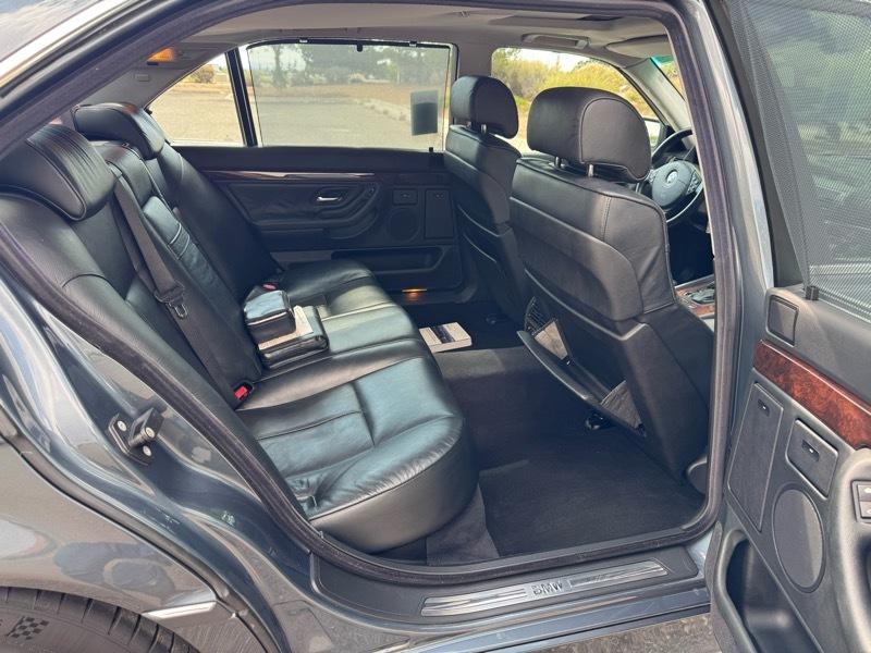 BMW 7 Series 740iL 4dr Sdn 2001