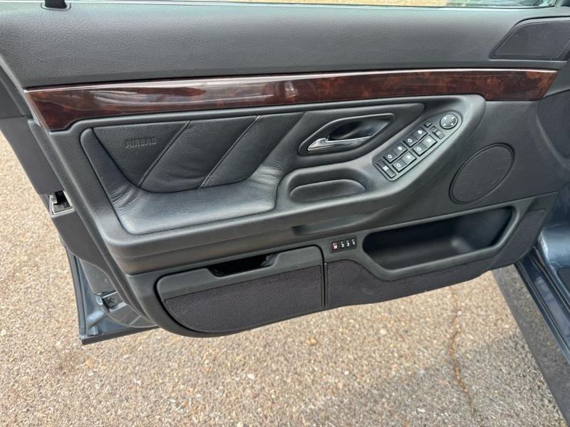BMW 7 Series 740iL 4dr Sdn 2001
