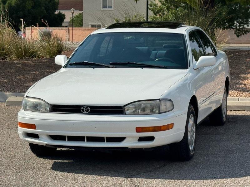 Toyota Camry 4dr Sedan LE Auto 1992
