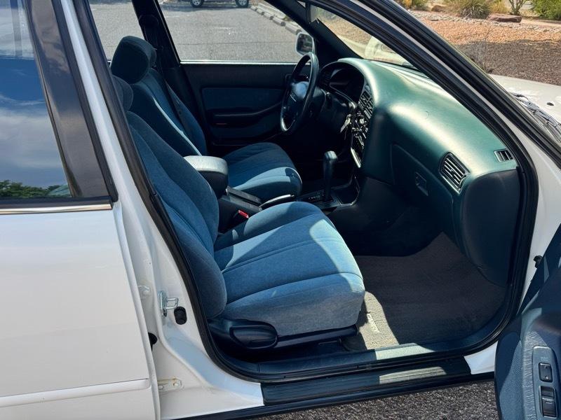 Toyota Camry 4dr Sedan LE Auto 1992