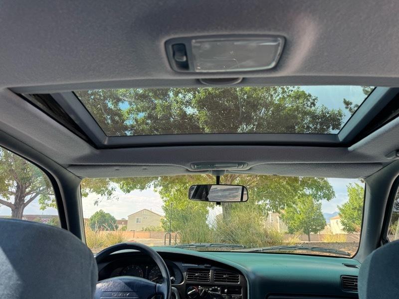 Toyota Camry 4dr Sedan LE Auto 1992