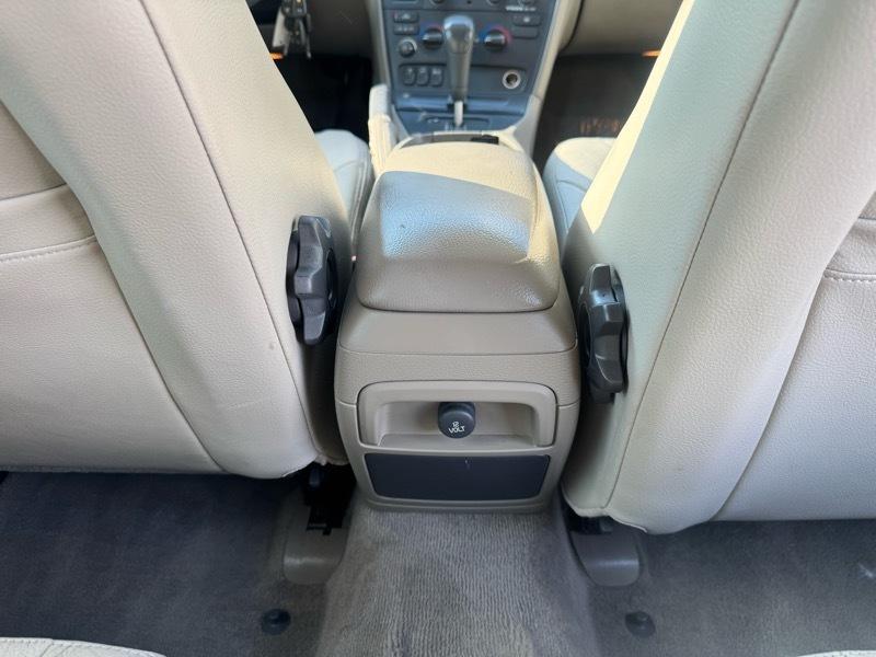 Volvo S60 2.4L Auto w/Sunroof 2002