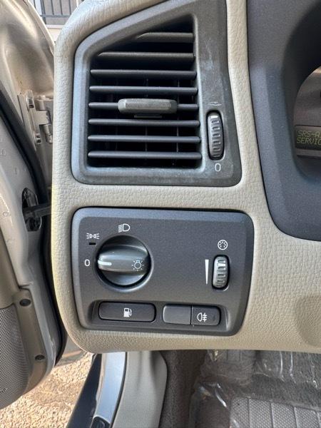 Volvo S60 2.4L Auto w/Sunroof 2002