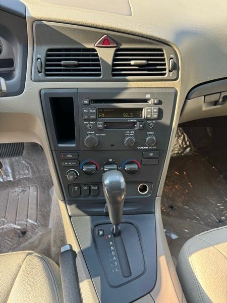 Volvo S60 2.4L Auto w/Sunroof 2002