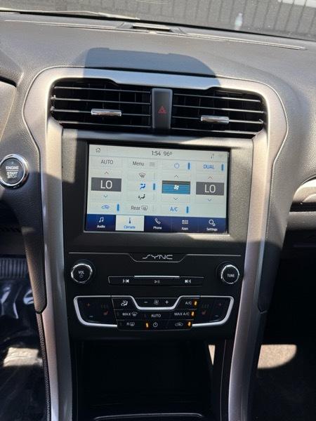 Ford Fusion SE AWD 2020