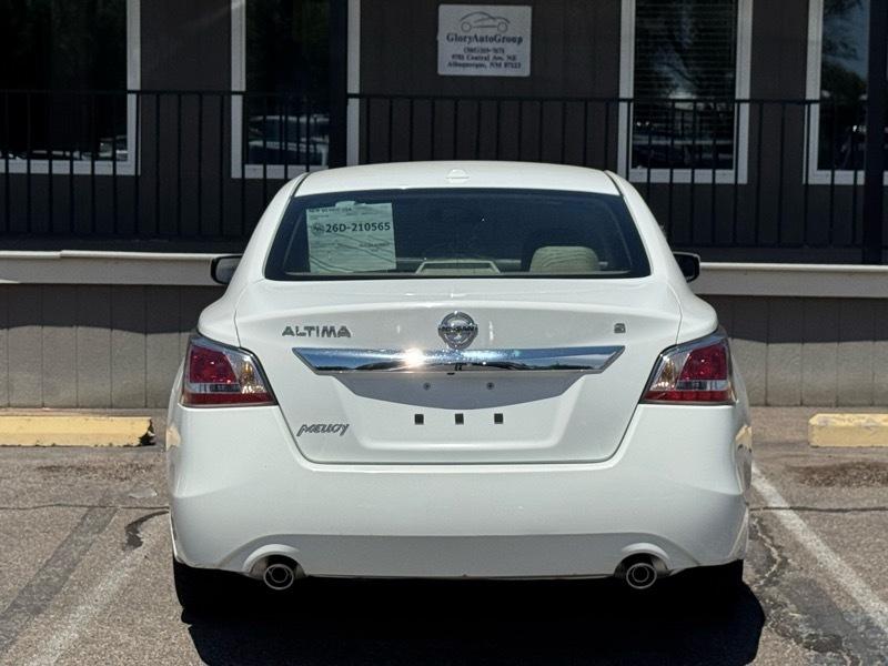 Nissan Altima 4dr Sdn I4 2.5 S 2015