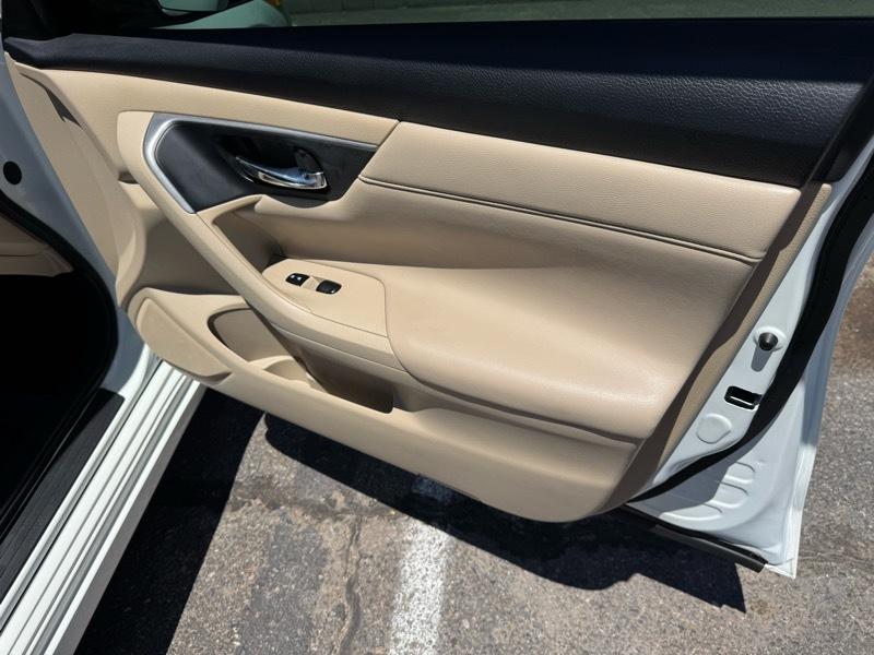 Nissan Altima 4dr Sdn I4 2.5 S 2015
