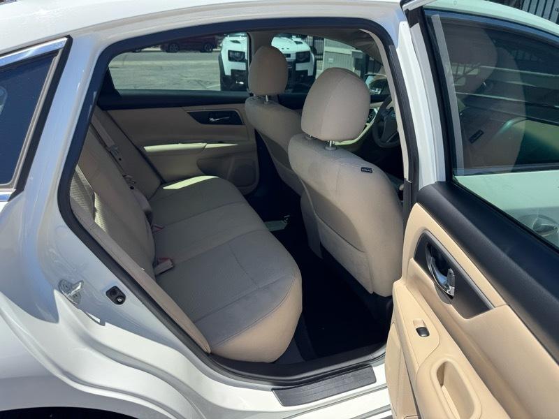 Nissan Altima 4dr Sdn I4 2.5 S 2015
