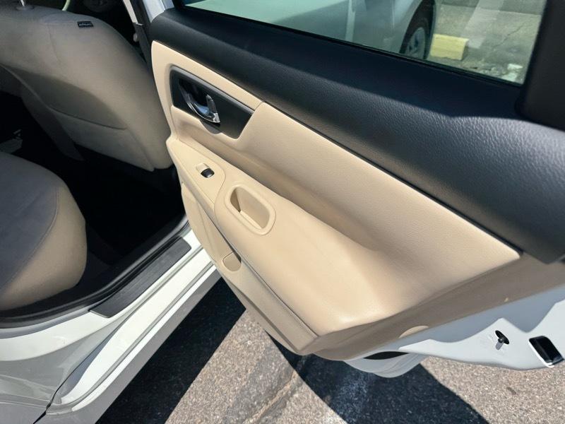 Nissan Altima 4dr Sdn I4 2.5 S 2015