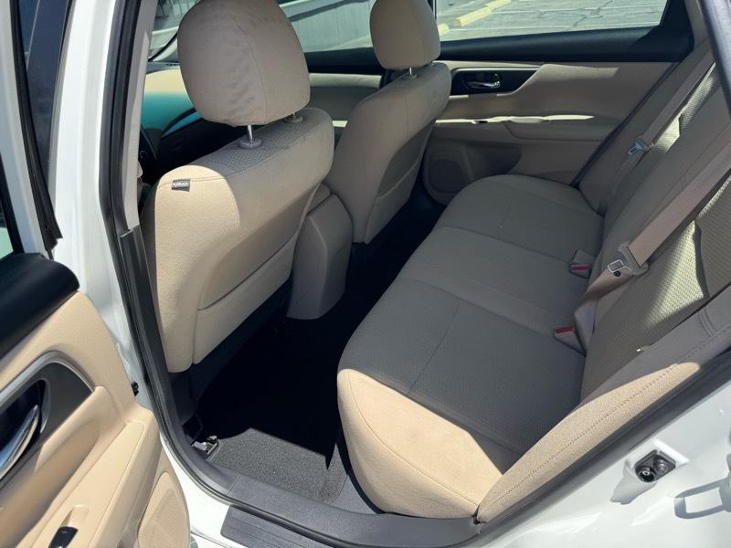 Nissan Altima 4dr Sdn I4 2.5 S 2015
