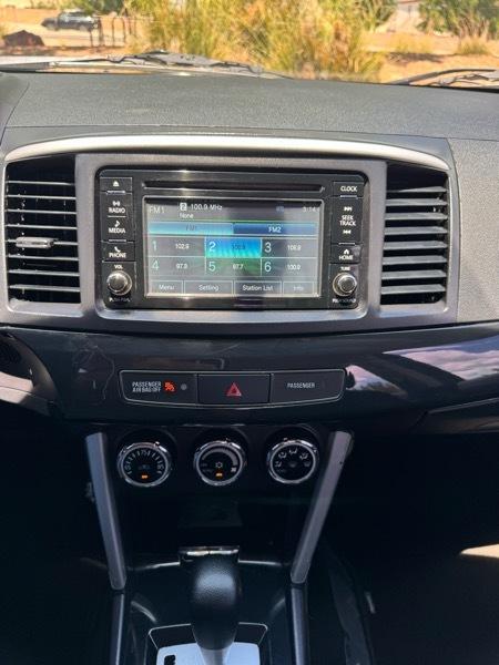 Mitsubishi Lancer ES 2.0 FWD CVT 2017