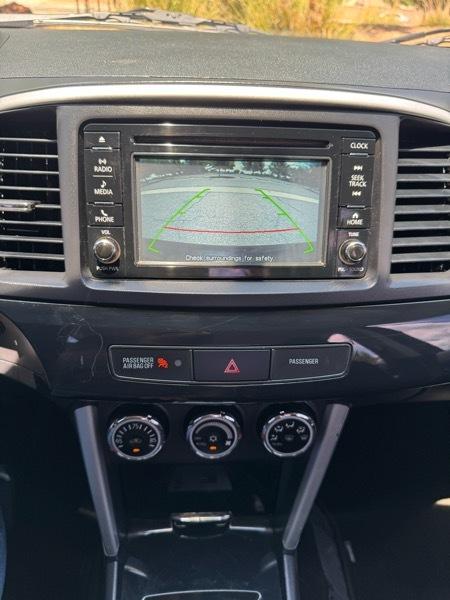 Mitsubishi Lancer ES 2.0 FWD CVT 2017