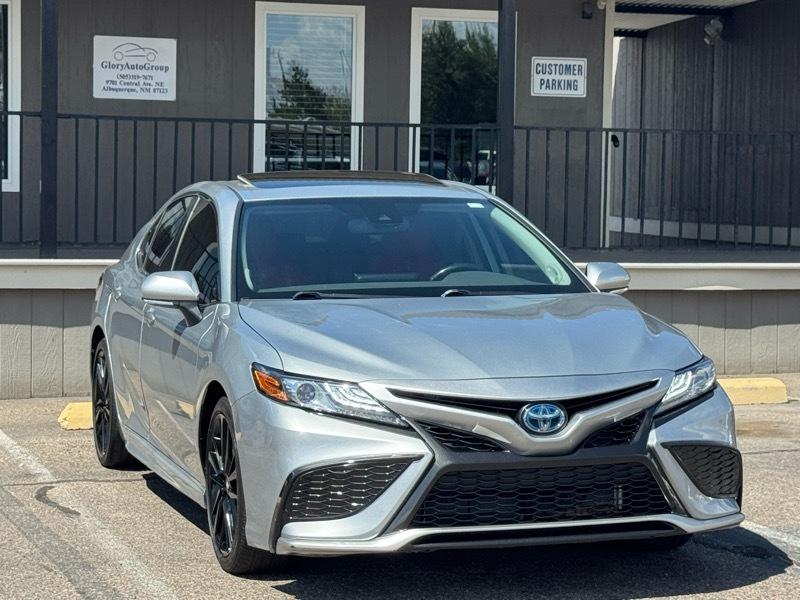 Toyota Camry Hybrid XSE CVT (Natl) 2023