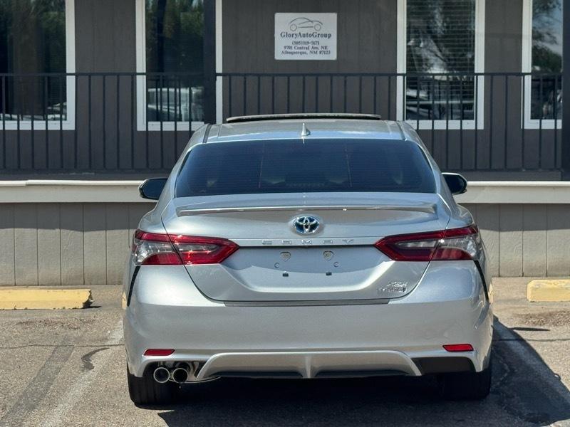 Toyota Camry Hybrid XSE CVT (Natl) 2023