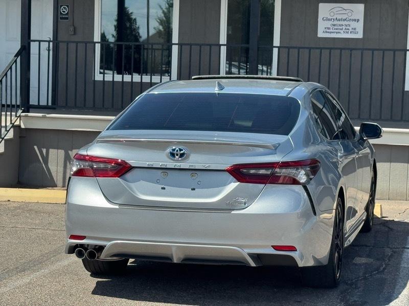 Toyota Camry Hybrid XSE CVT (Natl) 2023