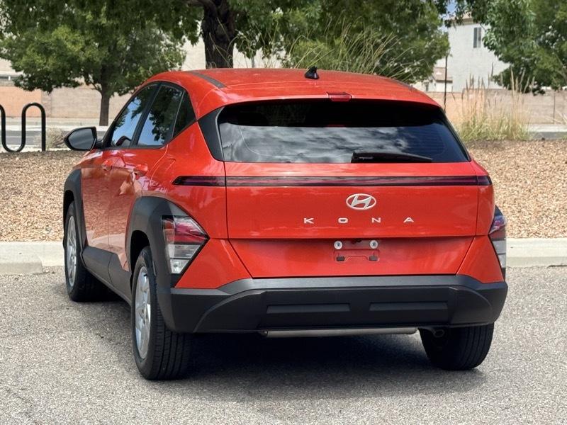 Hyundai Kona SE FWD 2024