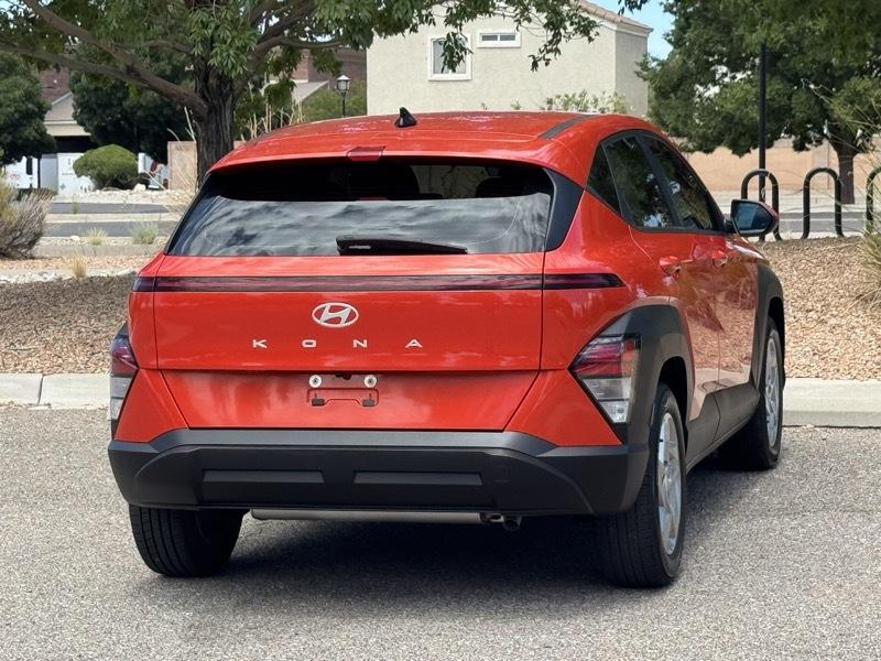 Hyundai Kona SE FWD 2024