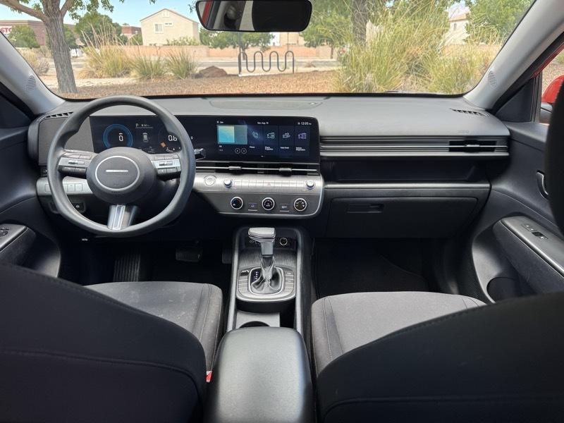Hyundai Kona SE FWD 2024