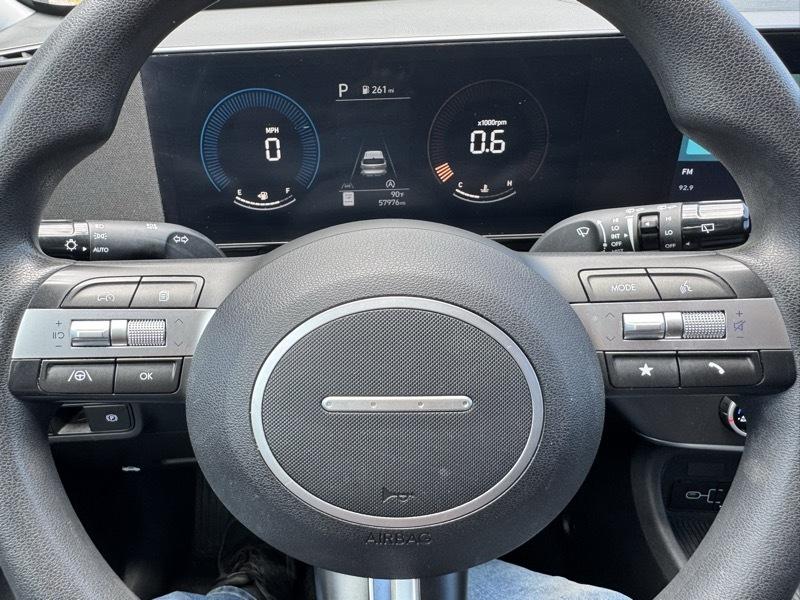 Hyundai Kona SE FWD 2024