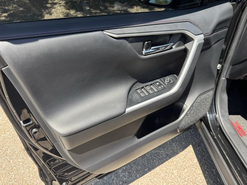 Toyota RAV4 TRD Off Road AWD (Natl) 2021