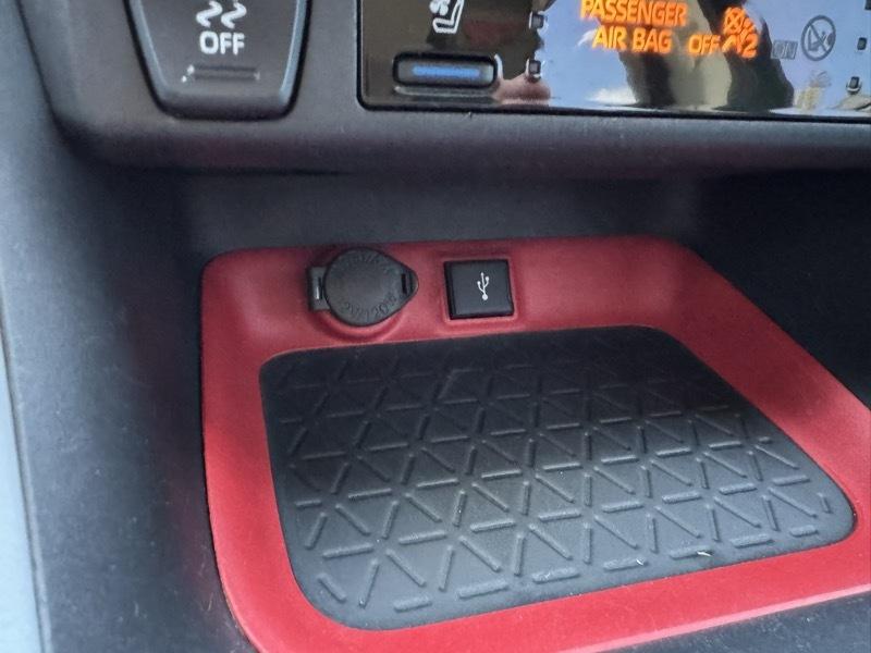 Toyota RAV4 TRD Off Road AWD (Natl) 2021