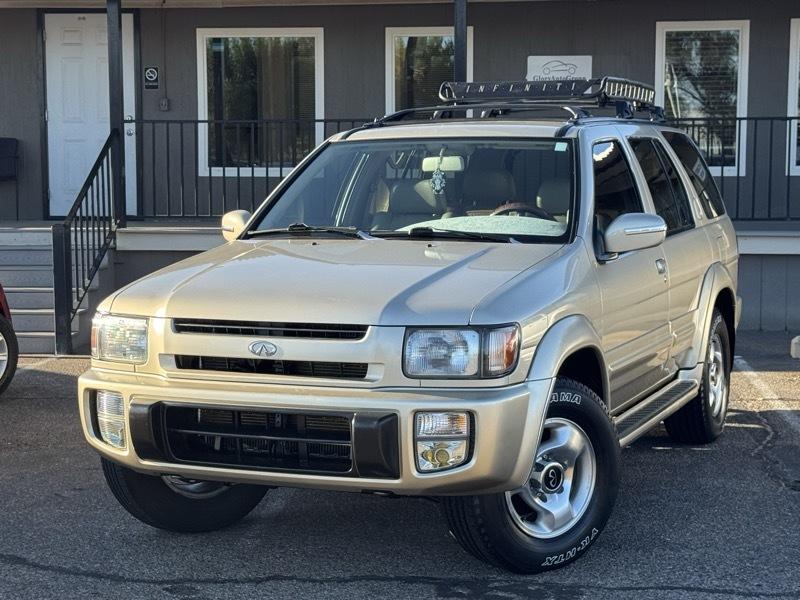 1999 Infiniti QX4 1999 4dr SUV Luxury 4WD