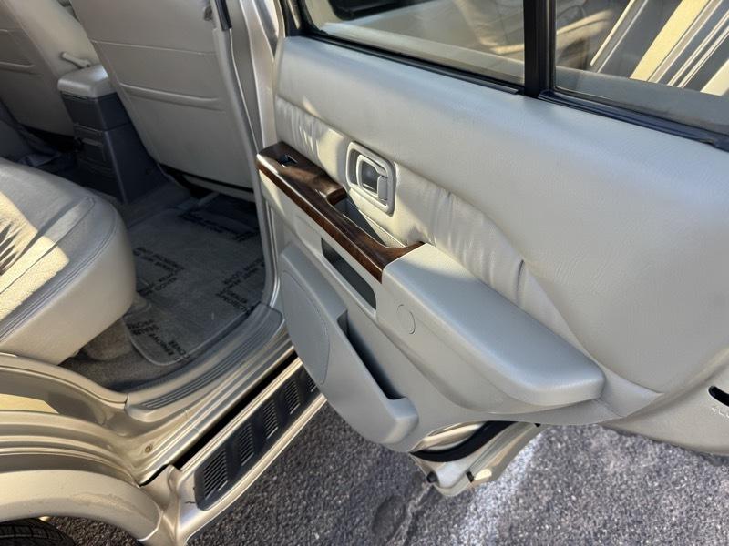Infiniti QX4 1999 4dr SUV Luxury 4WD 1999