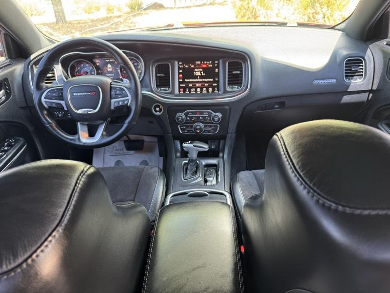 Dodge Charger 4dr Sdn Road/Track RWD 2016