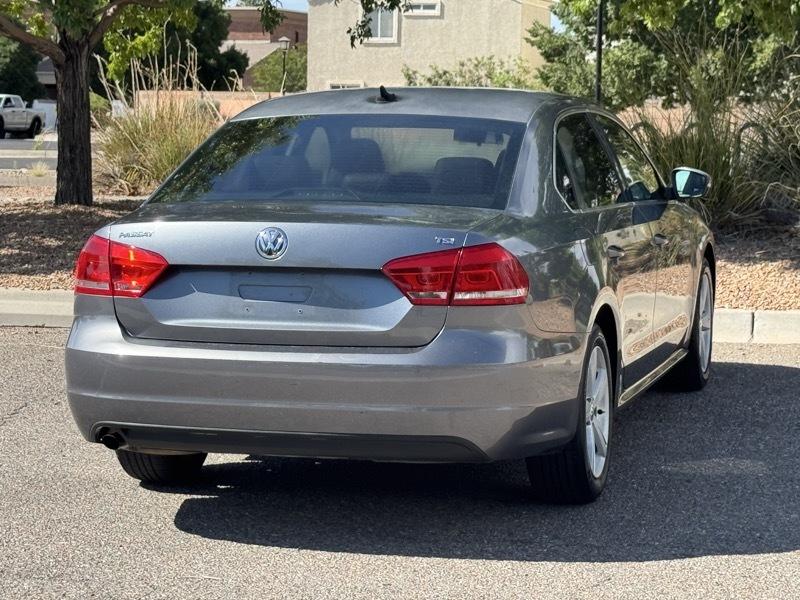 Volkswagen Passat 4dr Sdn 1.8T Auto Wolfsburg Ed PZEV 2014
