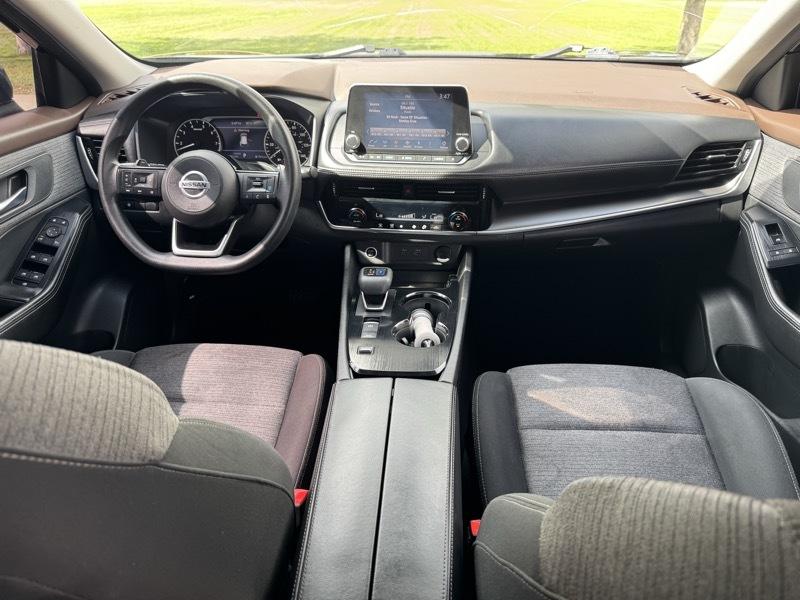 Nissan Rogue FWD SV 2021