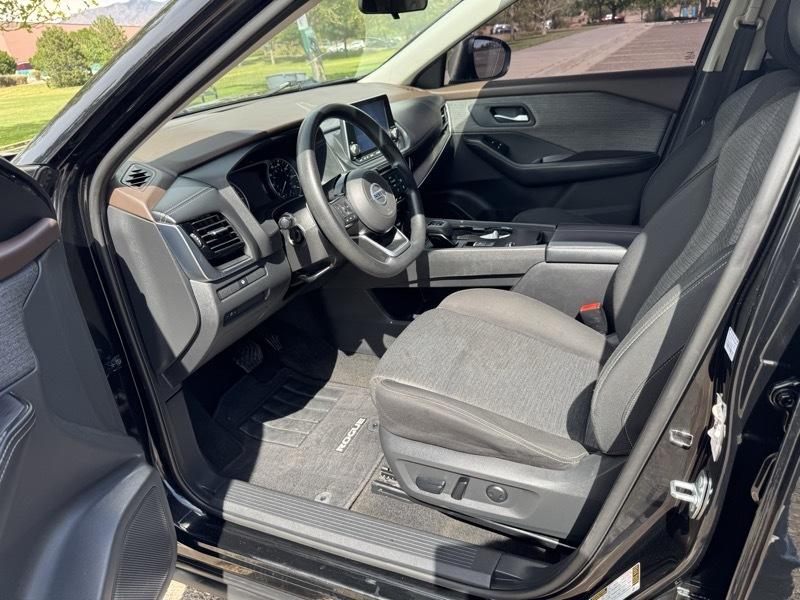 Nissan Rogue FWD SV 2021