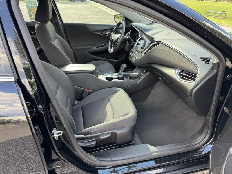 Chevrolet Malibu 4dr Sdn LT 2020