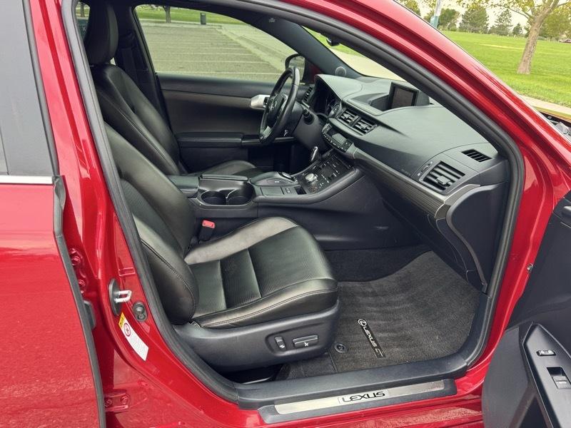 Lexus CT 200h 5dr Sdn Hybrid 2013