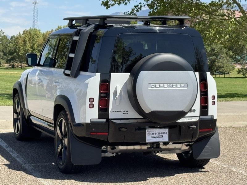 Land Rover Defender 110 X-Dynamic HSE AWD 2022