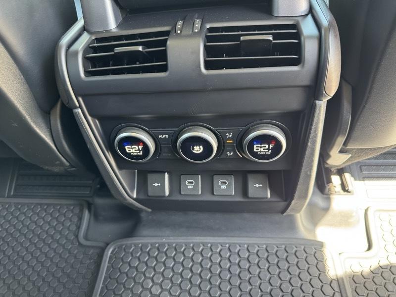 Land Rover Defender 110 X-Dynamic HSE AWD 2022