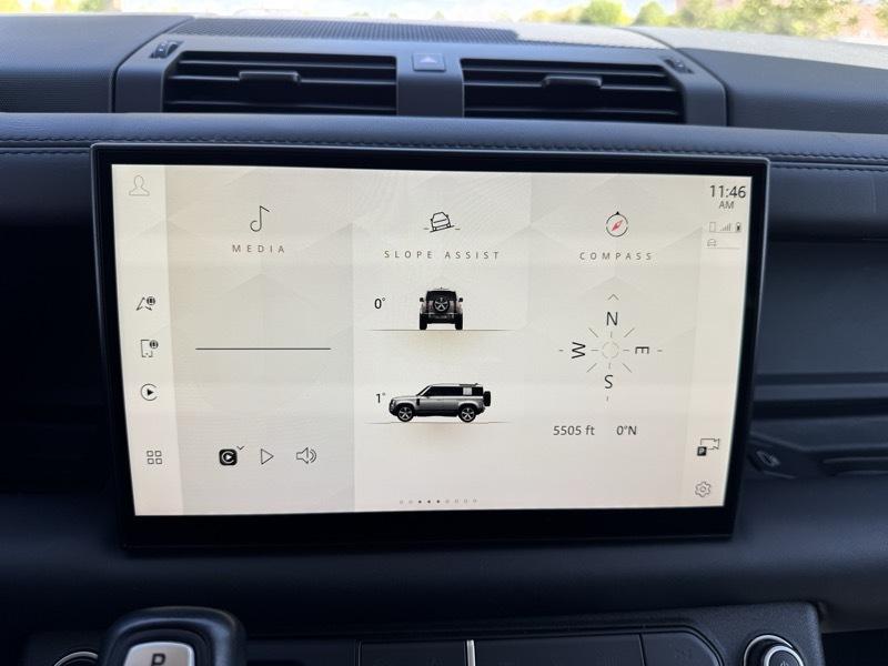 Land Rover Defender 110 X-Dynamic HSE AWD 2022