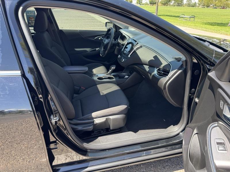 Chevrolet Malibu 4dr Sdn LT 2021