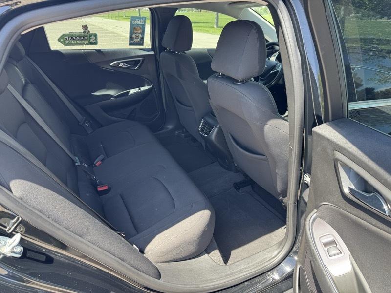 Chevrolet Malibu 4dr Sdn LT 2021