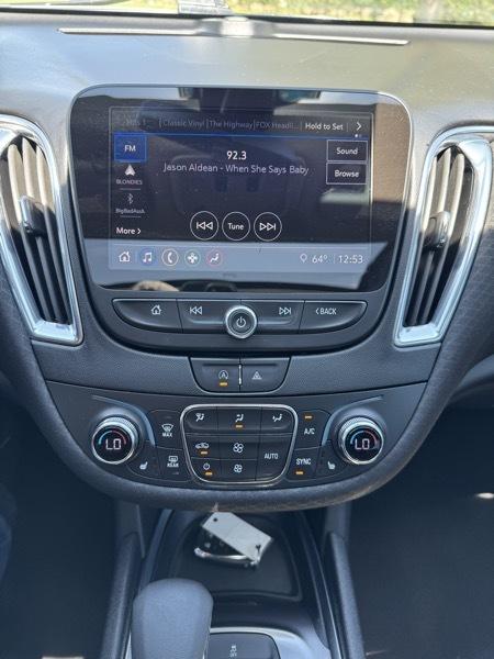 Chevrolet Malibu 4dr Sdn LT 2021