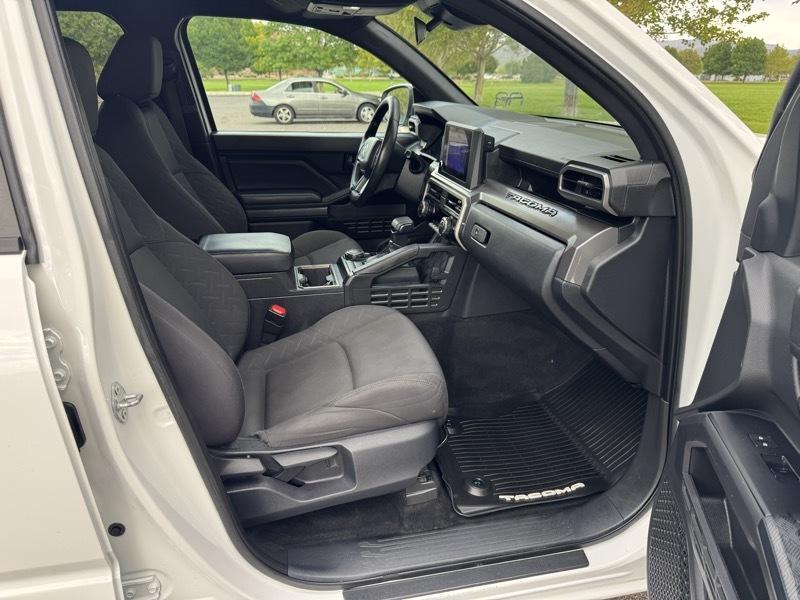 Toyota Tacoma 4WD TRD Off Road Double Cab 5' Bed MT (Natl) 2024