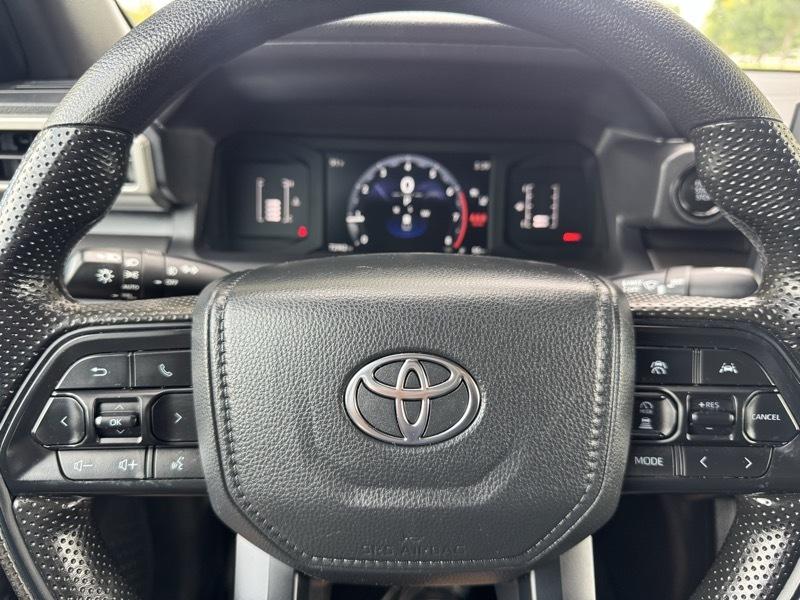 Toyota Tacoma 4WD TRD Off Road Double Cab 5' Bed MT (Natl) 2024