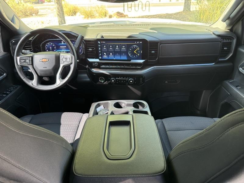 Chevrolet Silverado 1500 4WD Crew Cab 147" LT w/1LT 2023