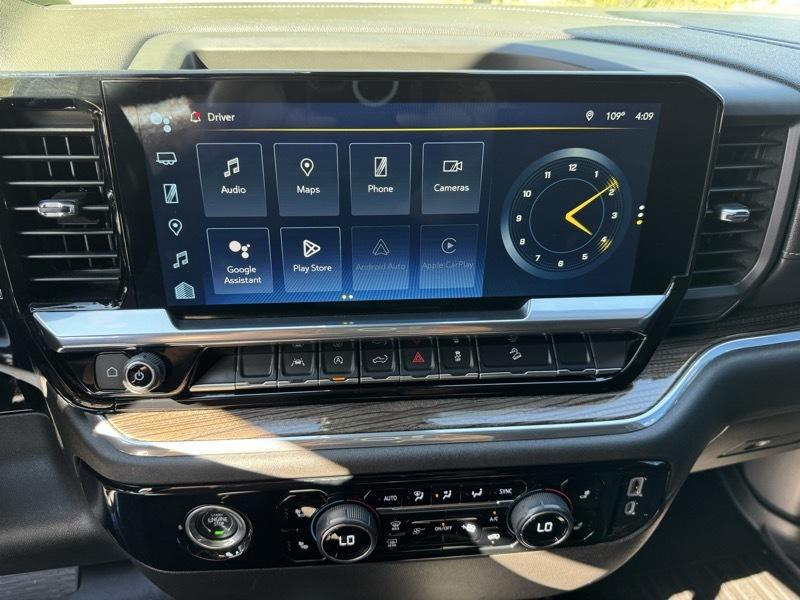 Chevrolet Silverado 1500 4WD Crew Cab 147" LT w/1LT 2023
