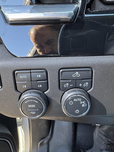 Chevrolet Silverado 1500 4WD Crew Cab 147" LT w/1LT 2023