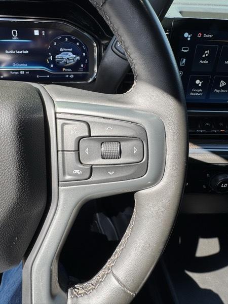 Chevrolet Silverado 1500 4WD Crew Cab 147" LT w/1LT 2023