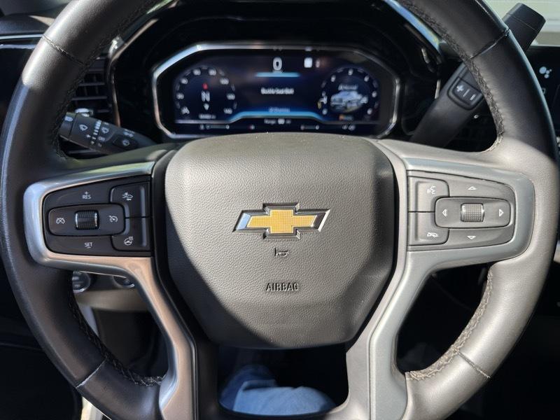 Chevrolet Silverado 1500 4WD Crew Cab 147" LT w/1LT 2023