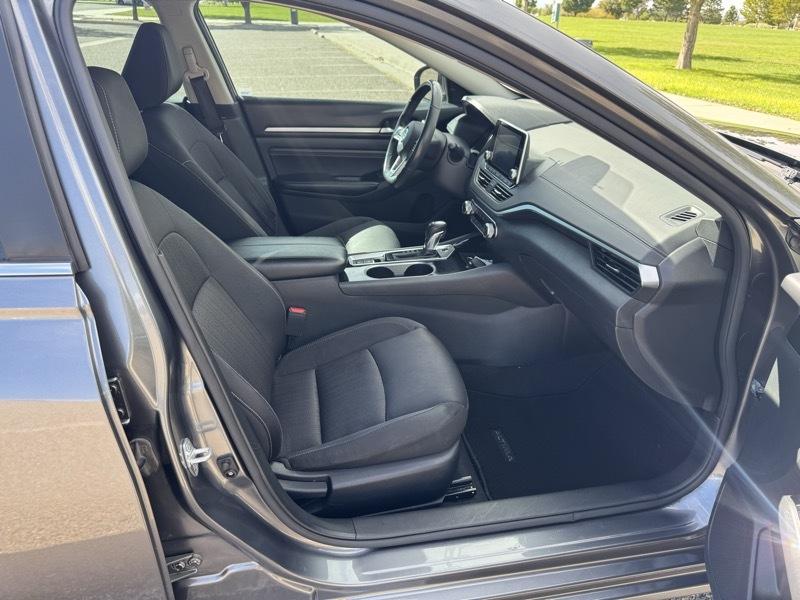 Nissan Altima 2.5 SV Sedan 2022