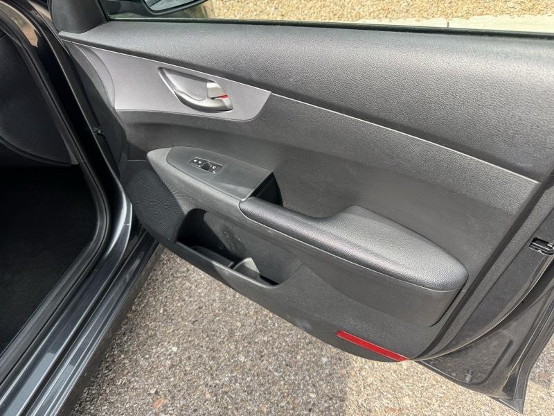 Kia Forte LXS IVT 2022